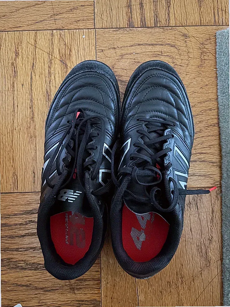 New Balance 442 soccer cleats for turf. Men's size 7