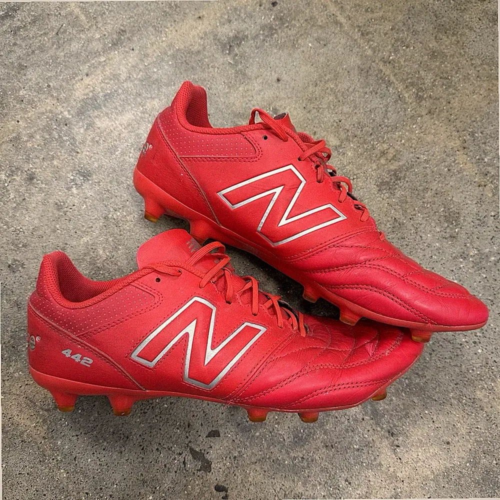 New Balance 442 V2 Red Leather Soccer Football Cleats Mens Size 12.5 2E WIDE