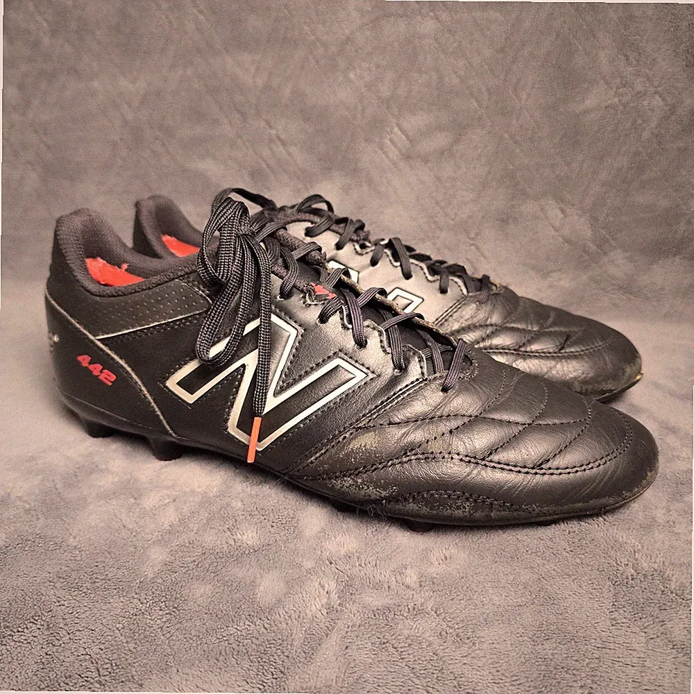 New Balance 442 V25 Shoes Mens Size 11 Black Leather Soccer Cleats Firm Ground