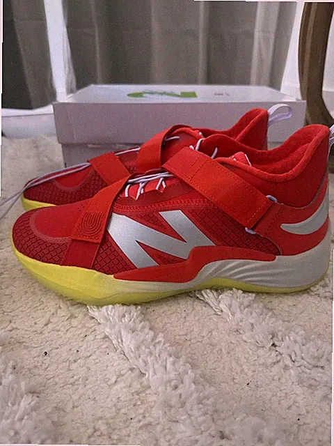 New Balance FuelCell Lindor 2 Turf sz 10 Pre game