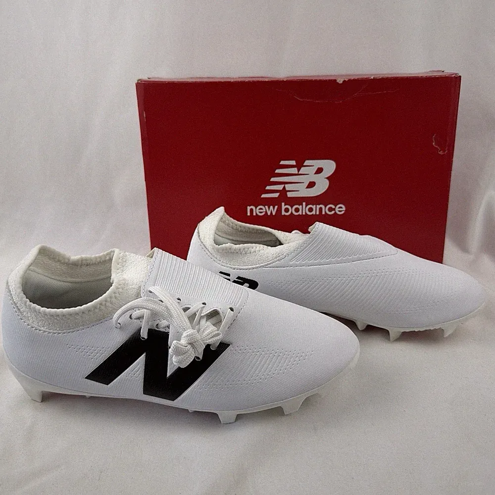New Balance Furon V7+ Dispatch FG SF3FW75 White Soccer Cleats Mens Size 4.5 / W6
