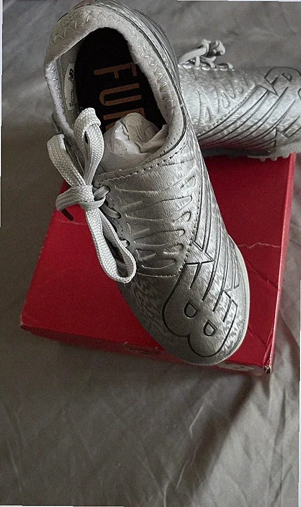 New Balance Furon v7 Dispatch Junior TF Soccer Cleats Grey US Size 12