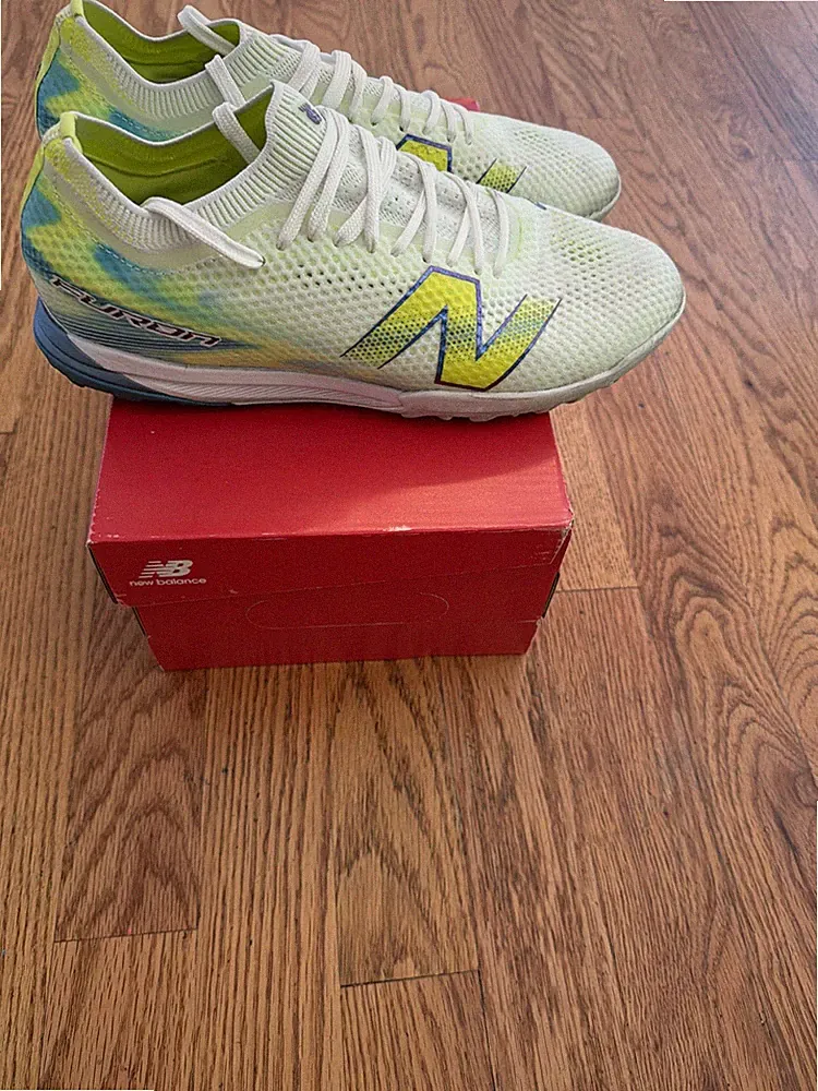 New Balance Furon V9 Elite TF Turf Rare