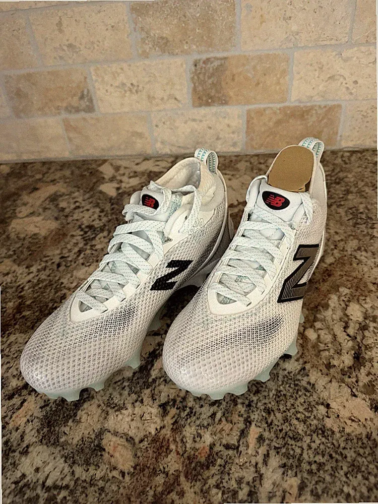 New Balance Girls Freeze Soccer Cleats