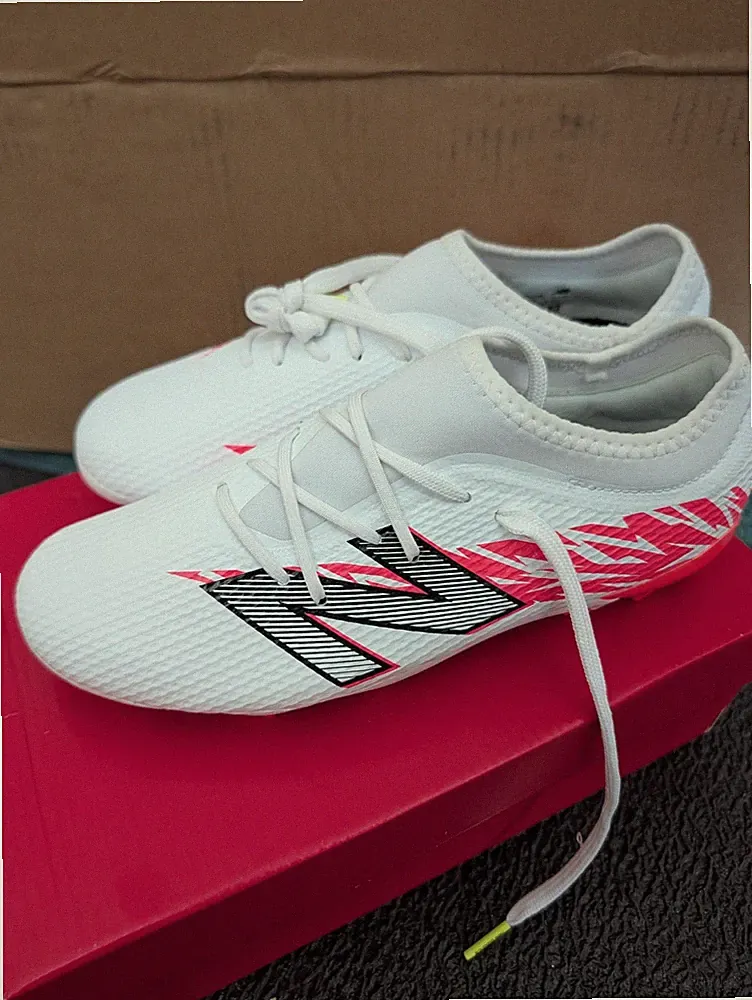 soccer cleats new balance kids