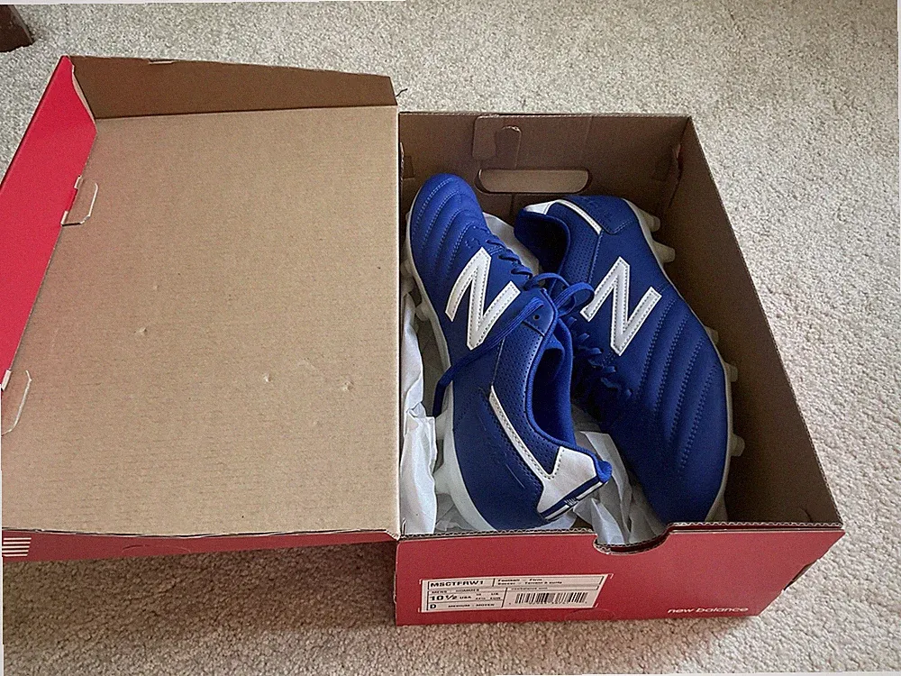 New Balance Men's football and soccer cleats