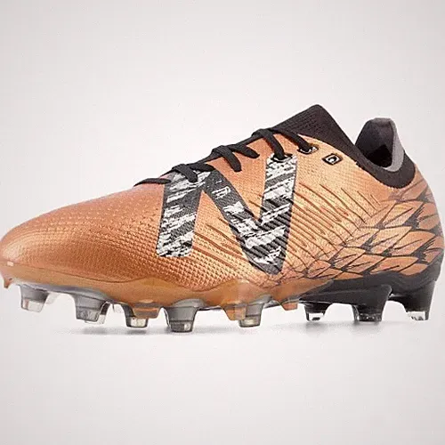 New Balance Men's Tekela V4 Pro Low Laced Fg Copper US 6.5