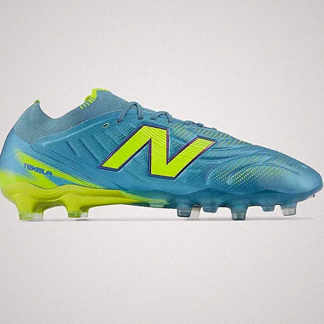 New Balance Tekela Elite Low Laced V5 2E Wide Firm Ground Soccer Cleats - Neon