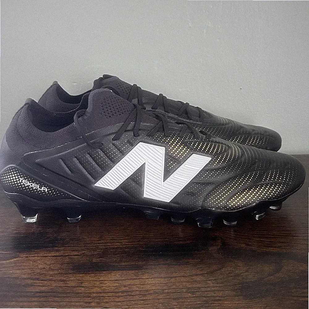 New Balance Tekela Elite V5 FG Mens Soccer Cleats Black Gold Size 8.5