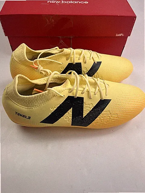 New Balance TEKELA MAGIA LOW LACED FG V4+ Football Firm Grou M 12.5 Medium