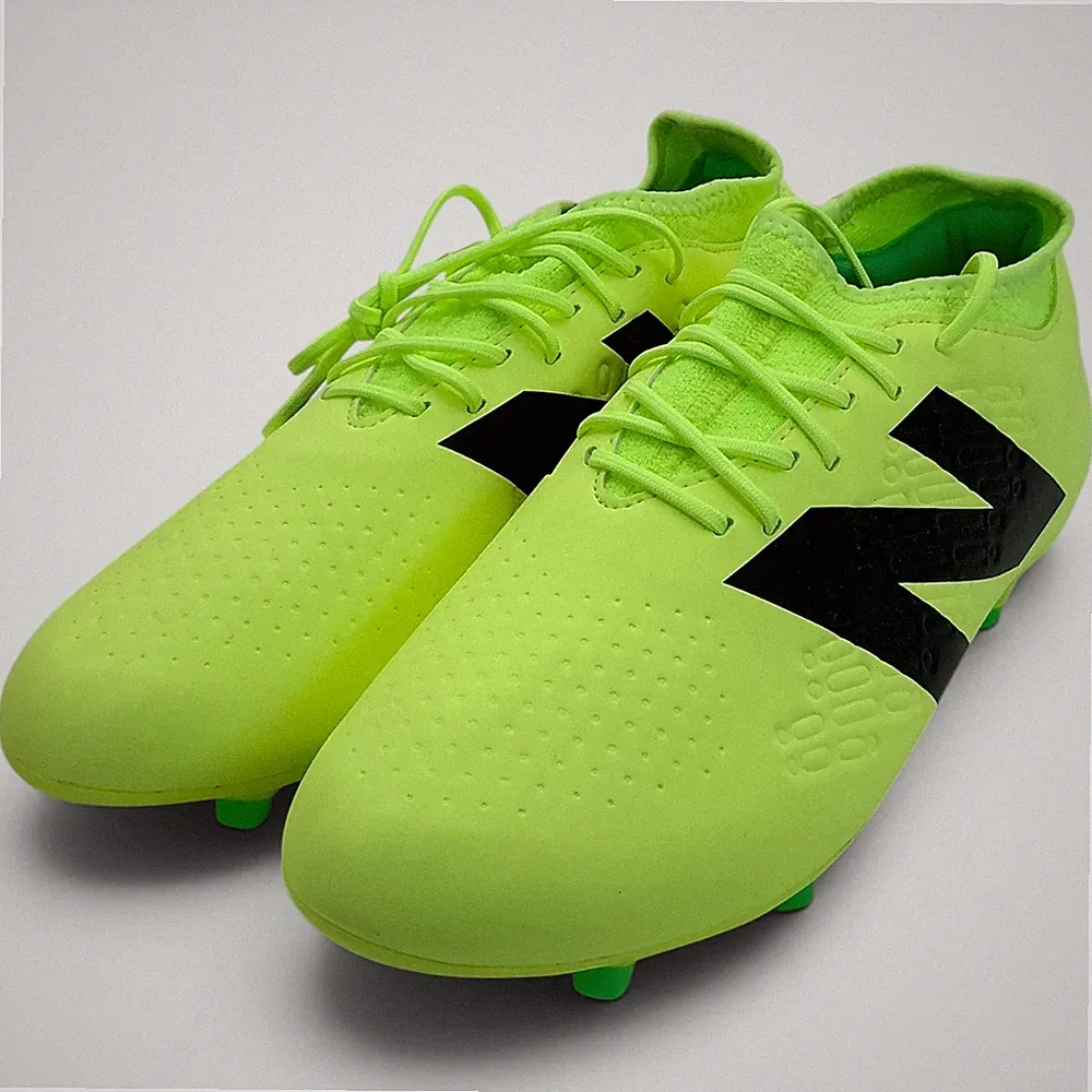 New Balance Tekela Magique FG V4+ Men's Size 9 Lime Glow Soccer Cleats NIB
