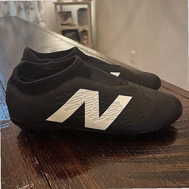 New Balance Tekela Magique FG V4+ SJT3FM45 Black Soccer Cleats Men’s Size 5.5