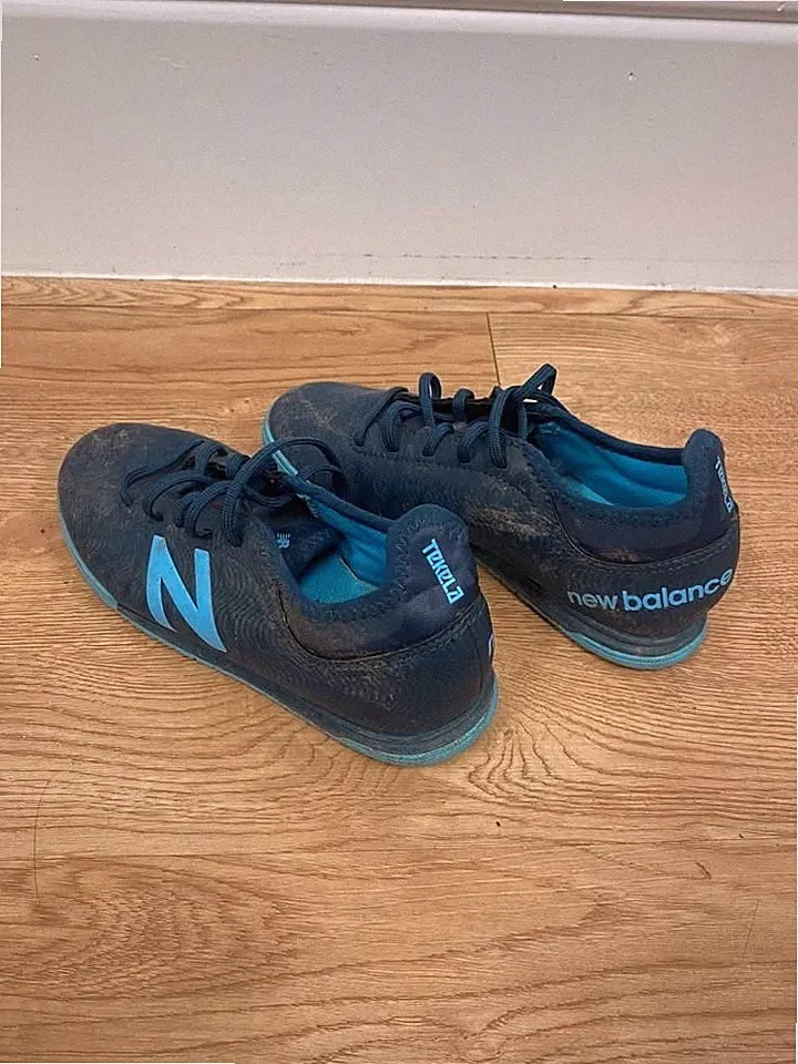 new balance tekela v2 td jnr indoor soccer shoes