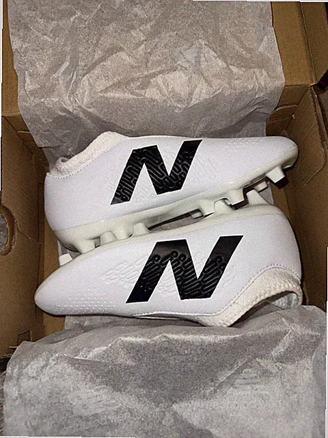 New Balance Tekela v4 Magique Junior FG - Kids 1.5 UK 1 EUR 33