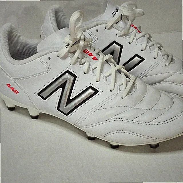 New Balance Unisex Football Soccer Cleats Size 9M 10.5W White 442 V2 Team FG