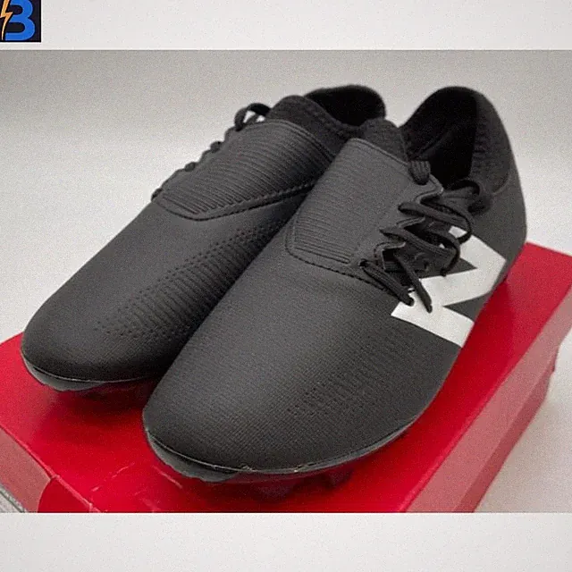 New Balance Unisex Furon Dispatch FG V7+ Soccer Cleat - Black, 4EE (M) 5.5 (W)