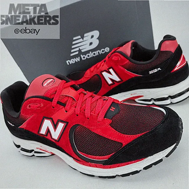 New Balance US 13 Men's True Red White Black Retro 2002R Suede Run U2002RZA New