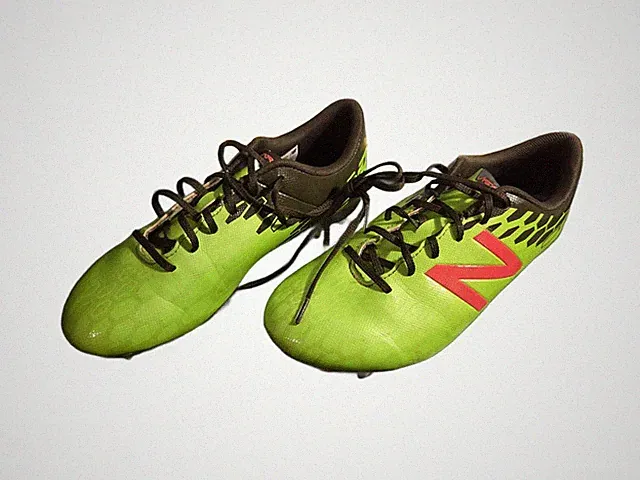 New Balance Visaro 2.0 Control FG Youth Soccer Cleats Sz 4 Energy Lime Green