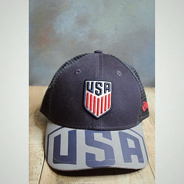 New Era 9FORTY Youth USA Soccer Trucker Hat Navy Blue Reflective Snapback Cap