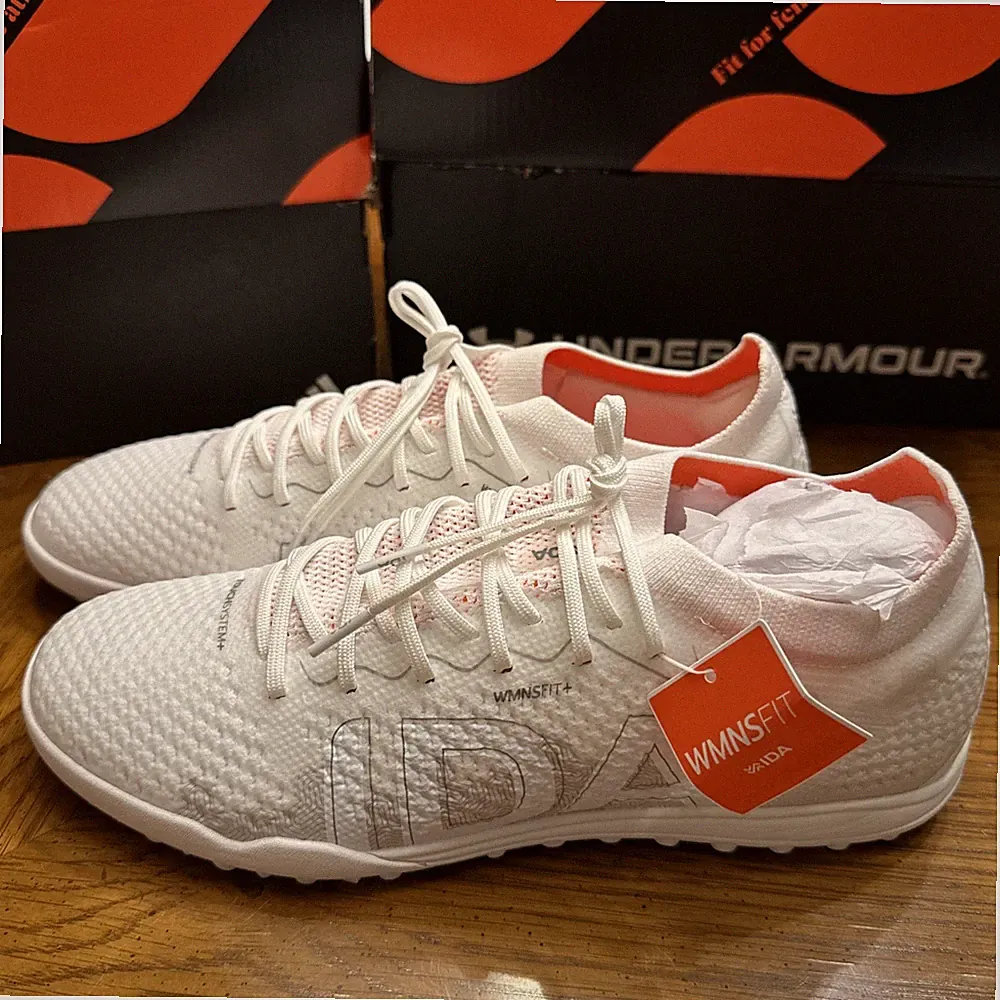 For Women Turf