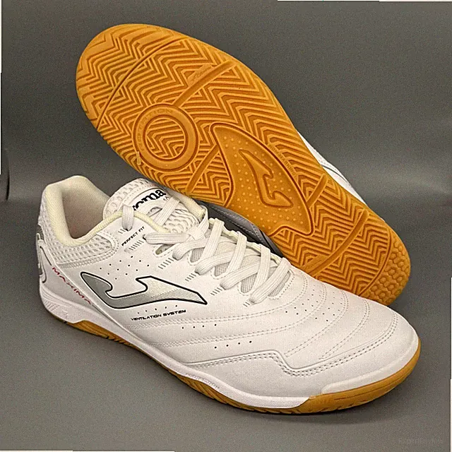 NEW Joma Sport Indoor Soccer Shoes Maxima 2302 White/Silver/Gum Men’s US Size 11