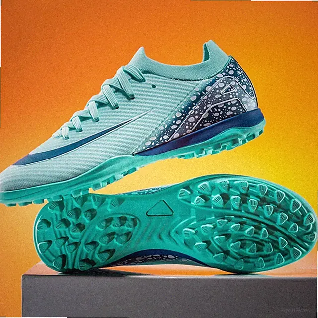 New Men Football Boots Professional Boys Soccer Shoes Ankle Sports Shoes Non-Sli