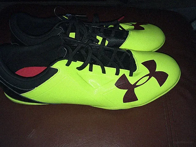 New Men’s Under Armour Spotlight IN Indoor Soccer Shoes Size 12 Great Buy!