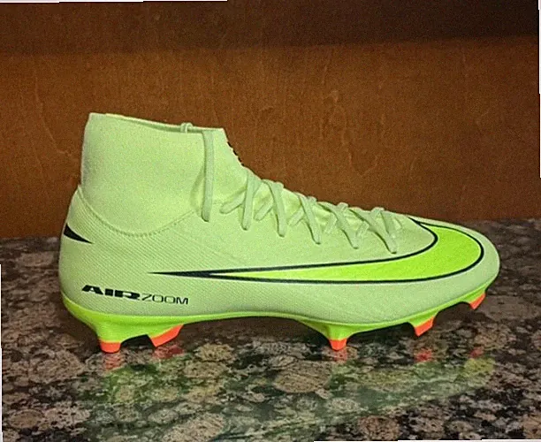 New! Mens 8 NIKE MERCURIAL SUPERFLY 10 ACADEMY MG SOCCER CLEATS LIMELIGHT/VOLT
