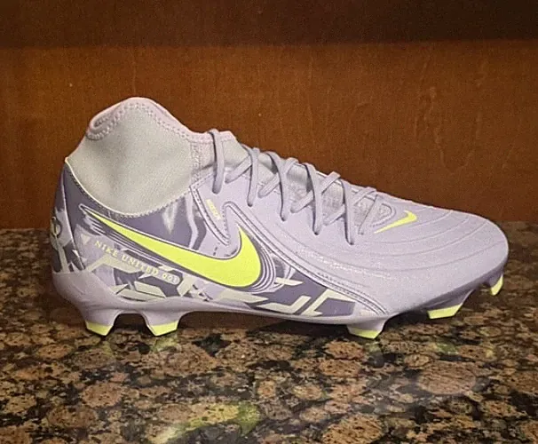 New! Mens US 10 NIKE UNITED PHANTOM LUNA II ACADEMY FG/MG SOCCER CLEATS PURPLE