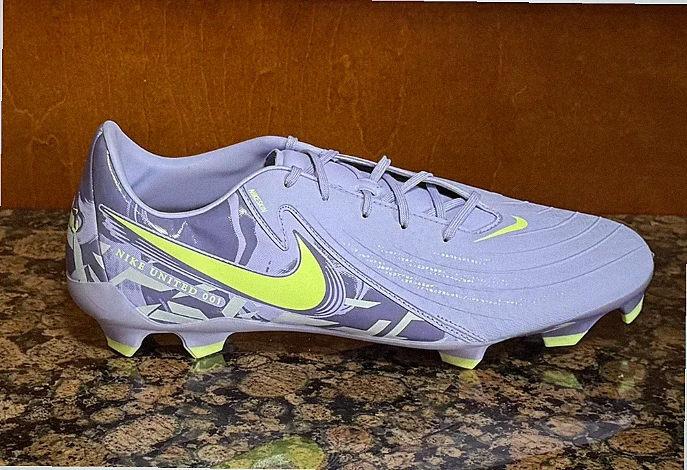 New! Mens US 12 NIKE UNITED PHANTOM GX 2 ACADEMY FG SOCCER CLEATS PURPLE