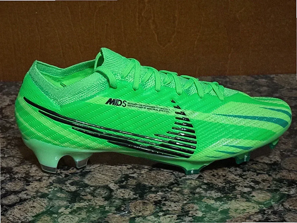 New! Mens US 6.5 NIKE VAPOR 15 ELITE MERCURIAL DREAM SPEED SOCCER CLEATS GREEN
