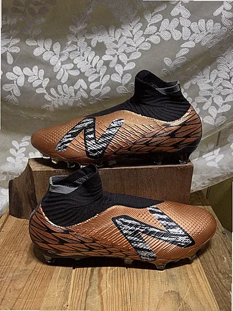 NEW New Balance Men’s Tekela v4 Pro Firm Ground Soccer Cleats Size 6.5 Bronze
