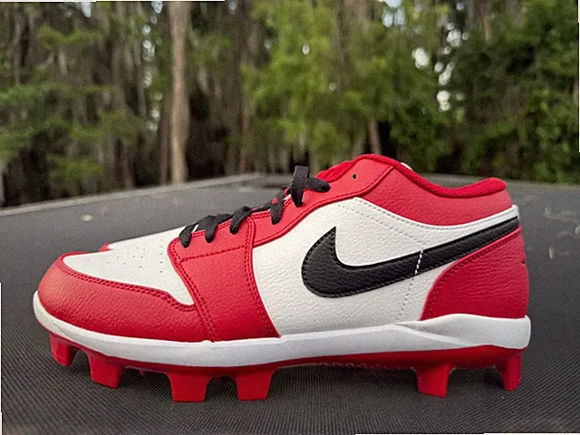 New Nike Air Jordan 1 Retro MCS Low 'Chicago' Size 12 Baseball Cleats CJ8524-611
