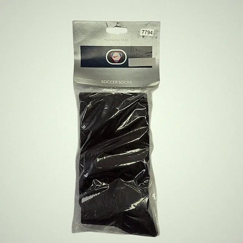 NEW Nike Classic 2 Soccer Socks Football Sports Black Unisex Shoe Size 3.5-8.5