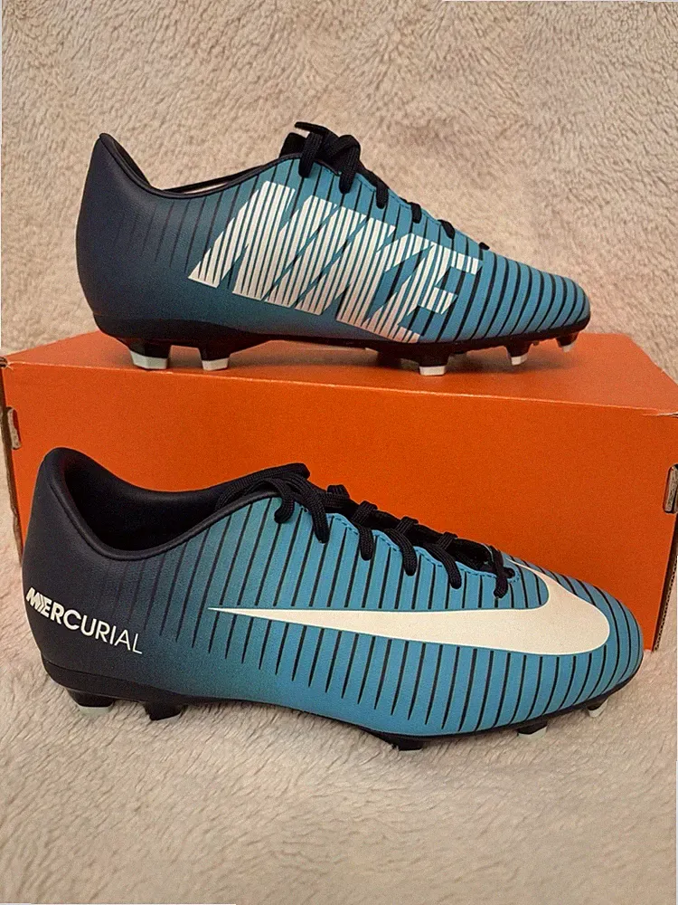 NEW Nike Jr Mercurial Victory youth big kids 2.5 blue soccer cleats shoes
