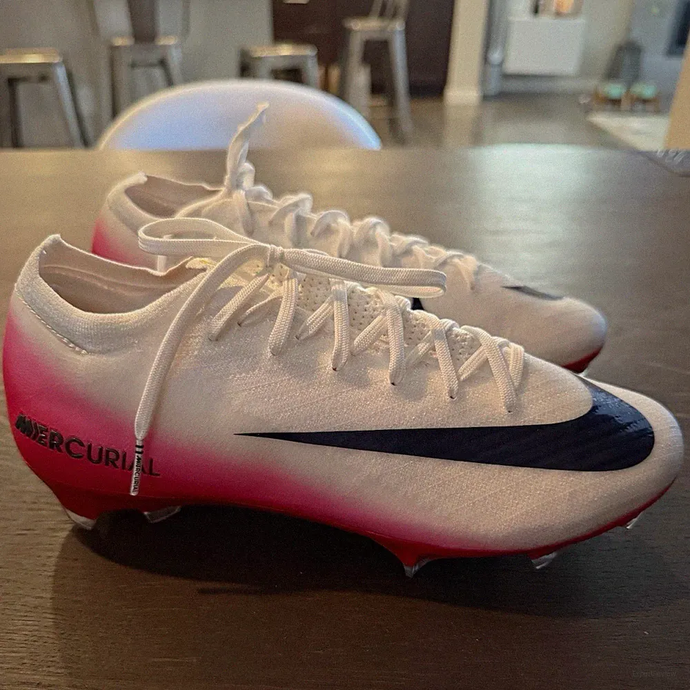 New Nike Mercurial Vapor 16 Elite Soccer Cleats US M7/W8.5