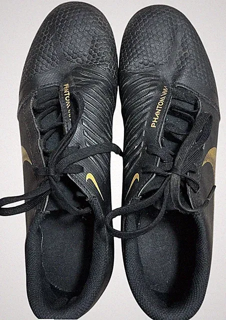 NEW Nike Phantom Venom Skin VNM Women’s Soccer Cleats Black Gold Size 8