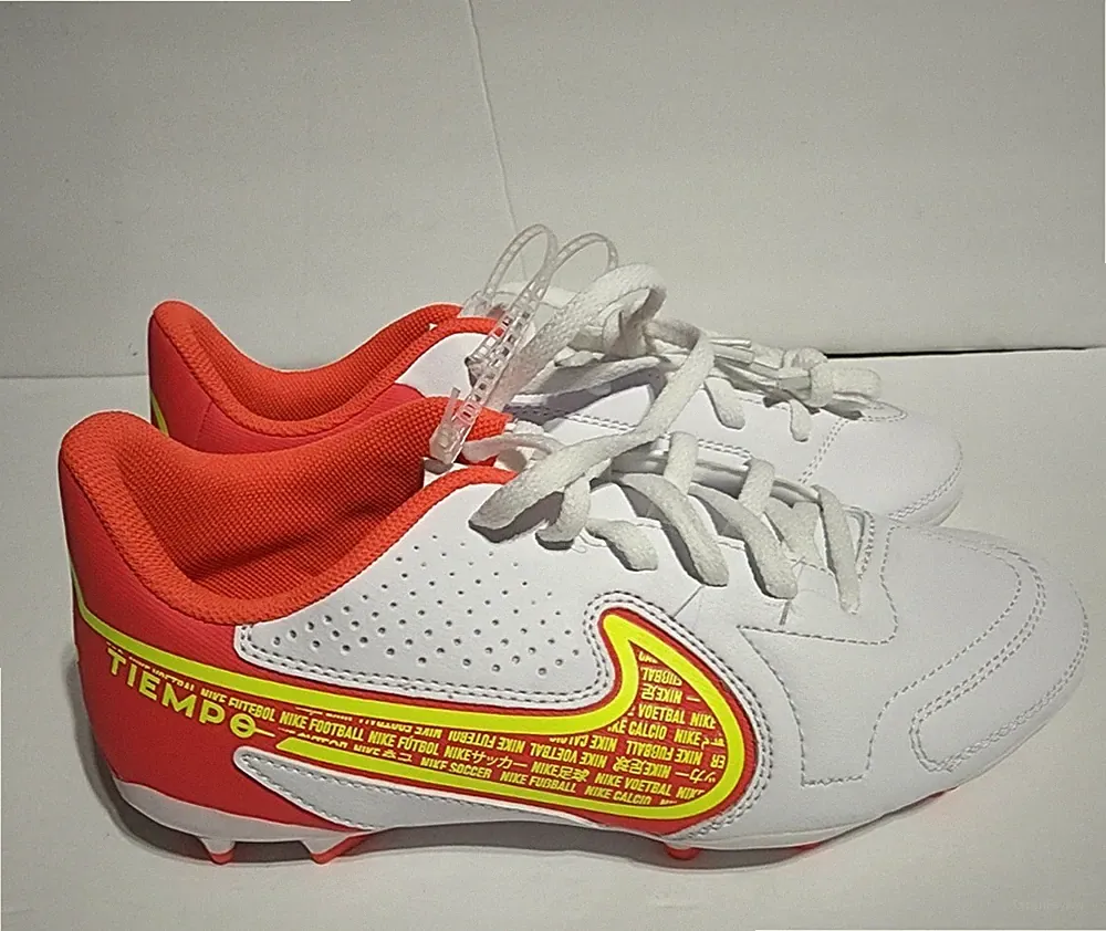 New Nike Tiempo Legend 9 Club White Kids Soccer Cleats Size 5Y W6.5 DA1331-176