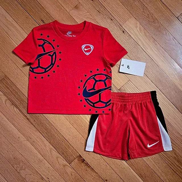 NEW Nike Toddler Boy Soccer Theme Tee & Short Set, Red (2T/24m)