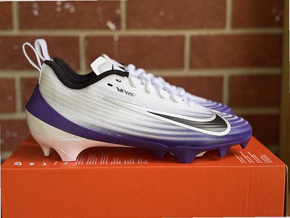 New Nike Vapor Speed 3 TB Size 8 Mens Purple White Football Cleats