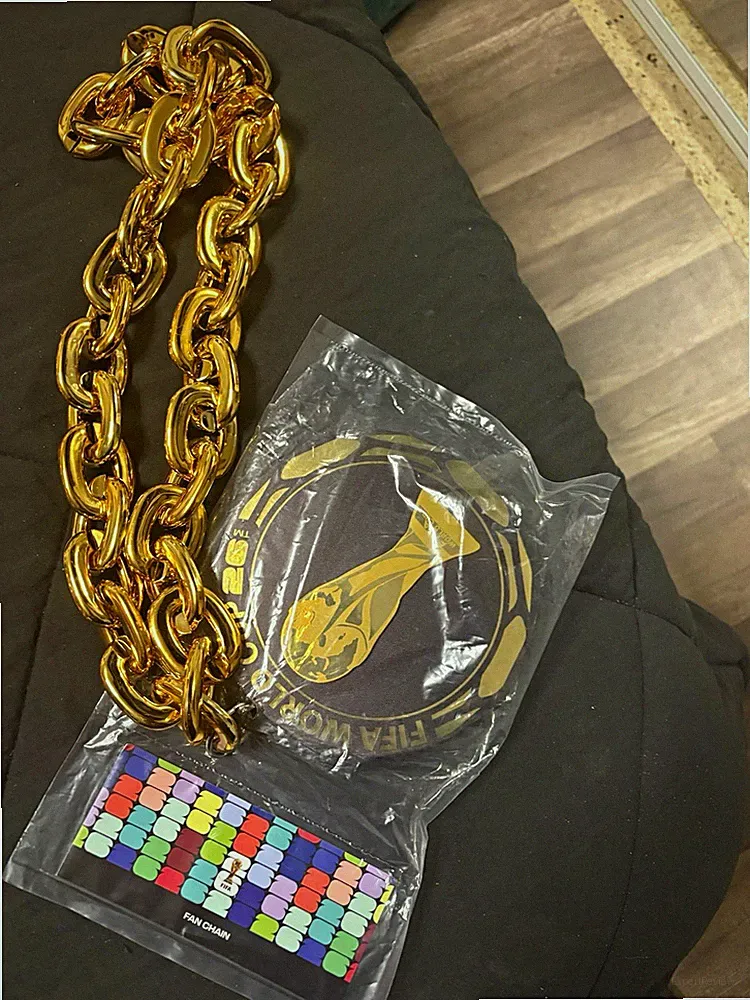 New OFFICIALLY LICENSED FIFA WORLD CUP 2026 SOCCER FAN CHAIN NECKLACE GOLD/BLACK