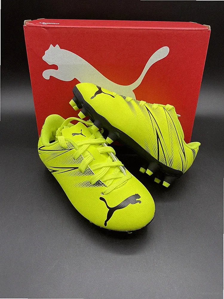 New Puma Attacanto FG AG Jr Soccer Cleats Kids Size 9c Electric Lime 107480-07
