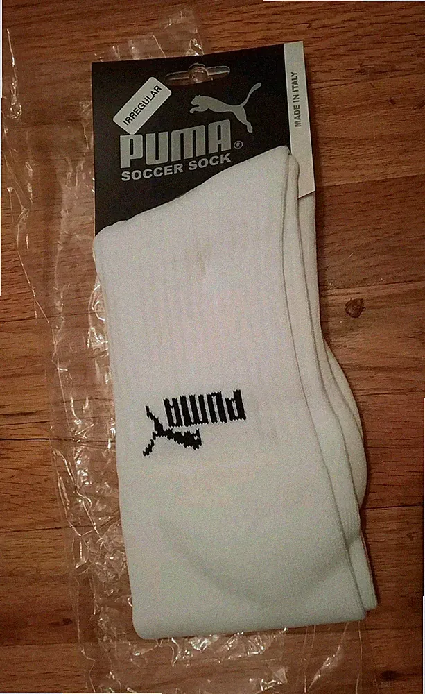 NEW PUMA Mens M 38 - 41 White Knit Soccer Socks Italy Irr Medium