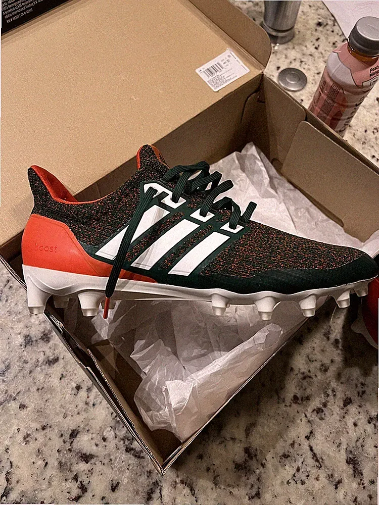 NEW 🔥RARE deadstock Adidas Ultraboost Primeknit Football Soccer Cleats Mens