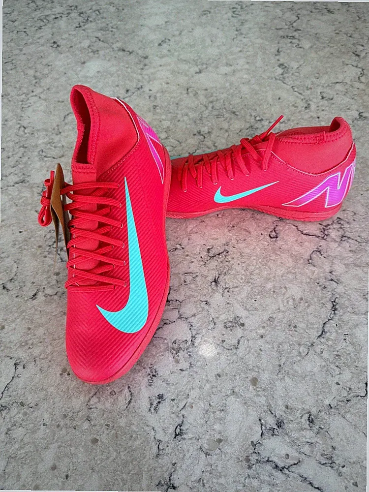 NEW - Size 7.5M/9W - Nike Superfly 10 Club IC Indoor Soccer Cleats - FQ8315-800