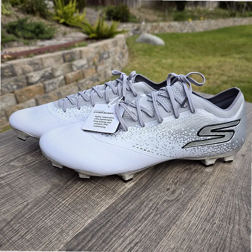 NEW Skechers Razor 1.5 Elite Soccer Cleats White Silver Men's Size 13 Carbon