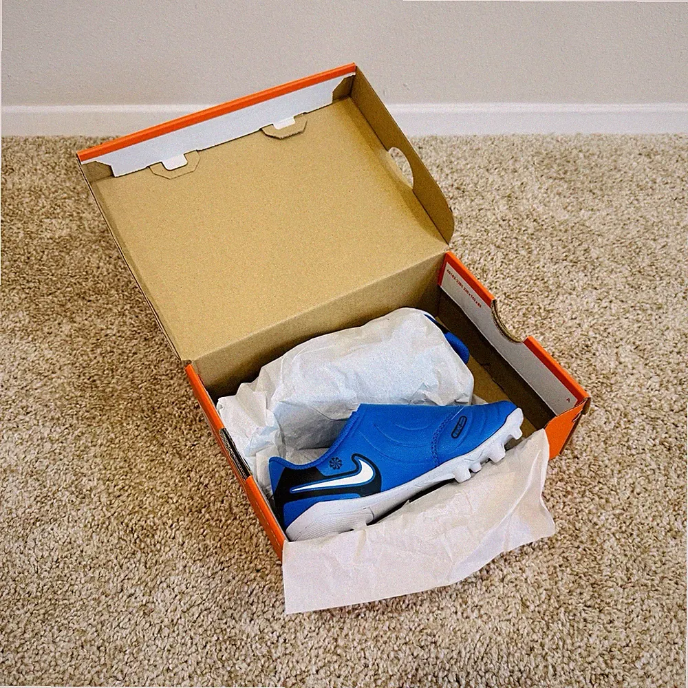 New Soccer boots NIKE JR Tiempo Legend 10 club MG Soar White (ps) size 10c