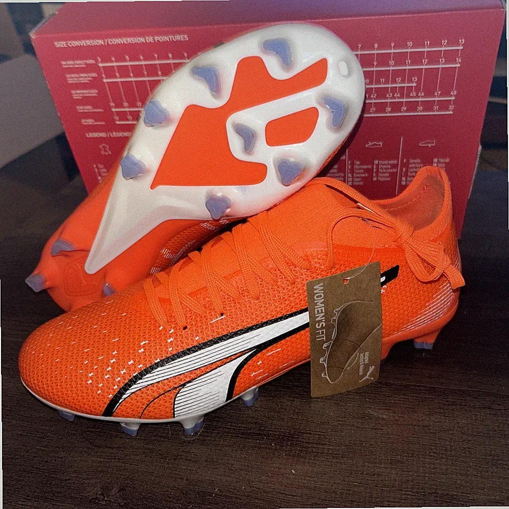 womens soccer cleats narrow fit