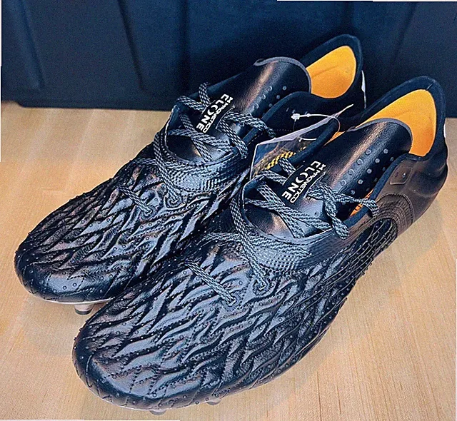 New UA Clone Magnetico Pro 2 FG Men's Sz 13 Soccer Cleats 3025640-001 MSRP $250