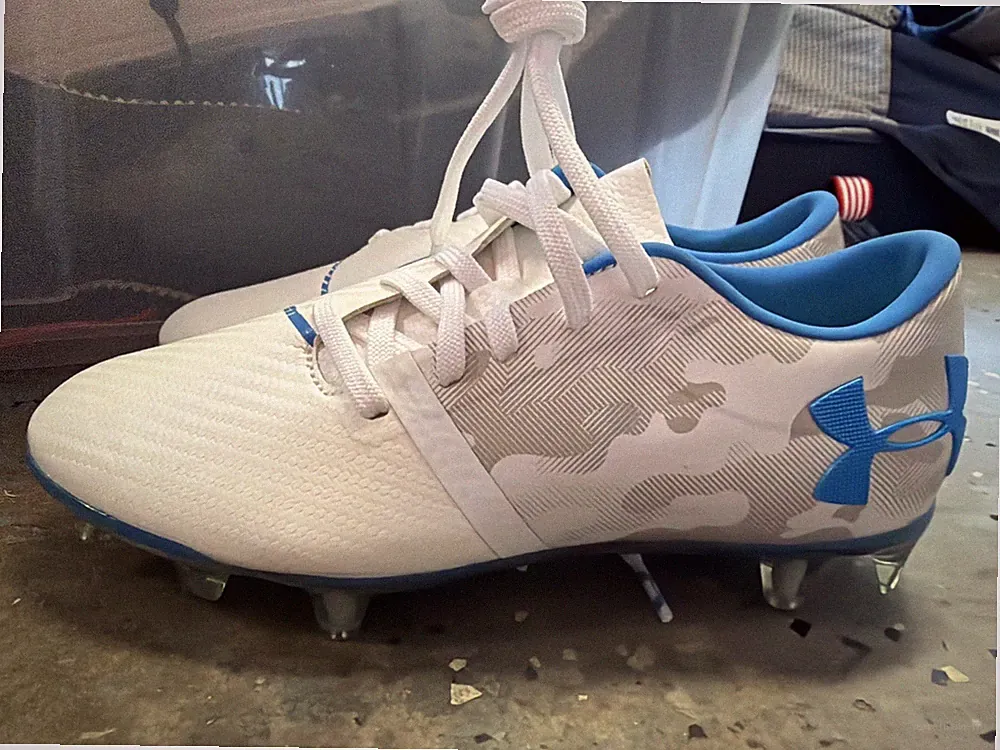 New UA Under Armour Spotlight Soccer Cleats White Blue 3021783 400 Women’s 6